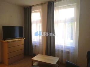 Pronájem bytu 1+1, Praha - Žižkov, Cimburkova, 38 m2