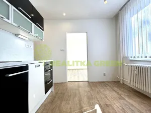 Prodej bytu 3+1, Vsetín, Štěpánská, 76 m2