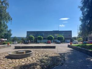 Pronájem obchodního prostoru, Šenov, Radniční náměstí, 110 m2