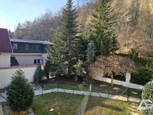 Pronájem bytu 3+kk, Praha - Hlubočepy, Pod Žvahovem, 97 m2