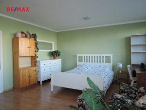 Pronájem bytu 1+kk, Kladno, Holandská, 38 m2