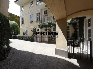 Pronájem bytu 2+1, Praha - Malá Strana, Vlašská, 53 m2