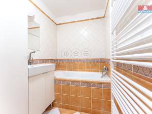 Prodej bytu 3+kk, Klecany, V Honech, 62 m2