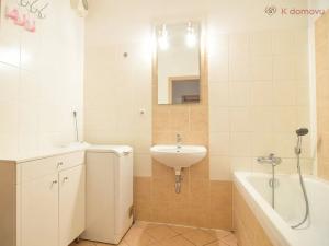 Pronájem bytu 3+kk, Brno, Leskauerova, 74 m2