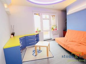 Prodej bytu 1+1, Praha - Vysočany, Kolbenova, 80 m2