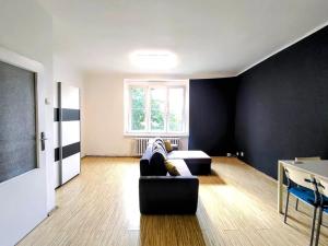 Pronájem bytu 2+kk, Praha - Žižkov, Hořanská, 50 m2