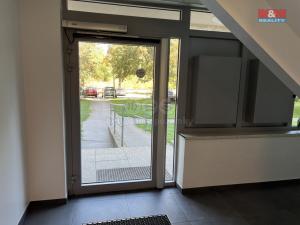 Prodej bytu 3+1, Praha - Prosek, Vysočanská, 73 m2