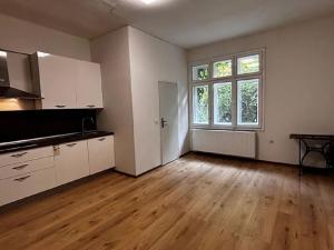 Pronájem bytu 1+kk, Ostrava, Obytná, 25 m2