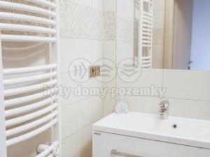 Prodej bytu 3+kk, Karlovy Vary, Jugoslávská, 71 m2