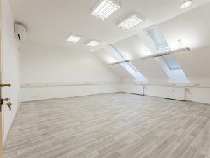 Pronájem kanceláře, Praha - Vinohrady, Uruguayská, 236 m2
