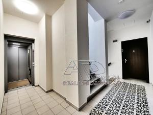 Pronájem bytu 2+kk, České Budějovice, Fráni Šrámka, 59 m2