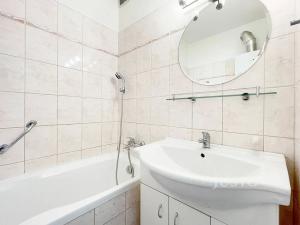 Pronájem bytu 3+1, Praha - Záběhlice, Slunečnicová, 77 m2