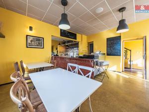 Pronájem restaurace, Říčany, Masarykovo nám., 322 m2