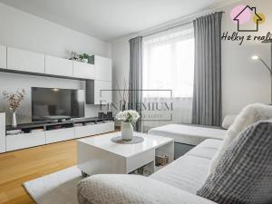 Pronájem bytu 2+kk, Nehvizdy, 72 m2
