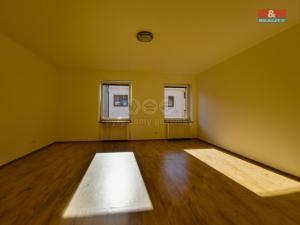 Pronájem bytu 1+1, Úpice, Spojenců, 40 m2