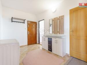 Prodej bytu 3+1, Karlovy Vary - Stará Role, Dvořákova, 83 m2