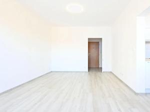 Prodej bytu 3+1, Praha - Strašnice, Tuklatská, 76 m2