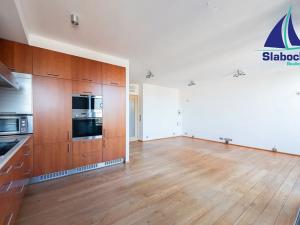 Pronájem bytu 4+kk, Praha - Podolí, K sídlišti, 109 m2