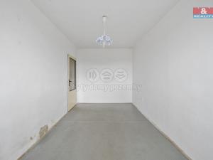 Prodej bytu 3+1, Broumov - Nové Město, Sídliště Křinické, 70 m2