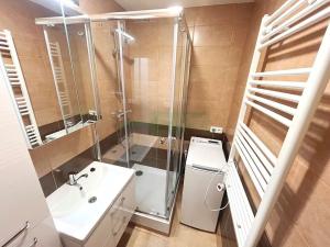 Pronájem bytu 2+kk, Praha - Ruzyně, Smolíkova, 39 m2