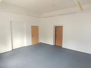 Pronájem kanceláře, Hradec Králové, Všehrdova, 36 m2