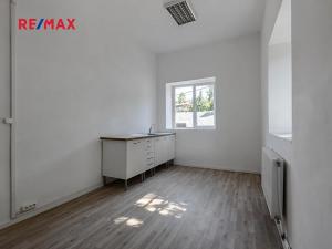 Prodej výrobních prostor, Zbiroh, Líšenská, 700 m2