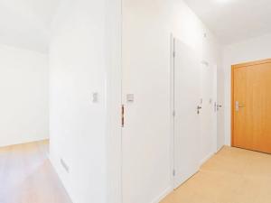 Prodej bytu 2+kk, Vrané nad Vltavou, Nádražní, 57 m2
