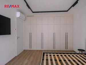 Pronájem bytu 2+kk, Praha - Libeň, Kotlaska, 59 m2