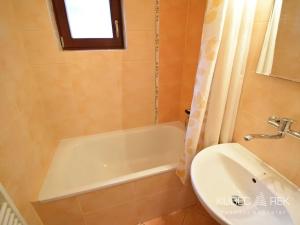 Pronájem rodinného domu, Tábor, Dobrovského, 80 m2