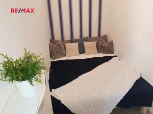 Pronájem bytu 1+1, Kladno, Jeronýmova, 40 m2