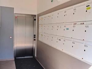 Pronájem bytu 4+kk, Praha, Zahradníčkova, 101 m2