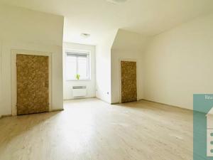 Pronájem bytu 2+1, Kroměříž, Nádražní, 62 m2