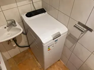 Pronájem bytu 1+kk, Praha - Podolí, Na Zlatnici, 26 m2