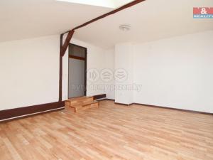 Pronájem bytu 1+1, Trutnov - Střední Předměstí, Novodvorská, 37 m2