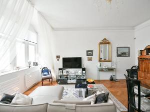 Prodej bytu 2+1, Praha, Valentinská, 98 m2