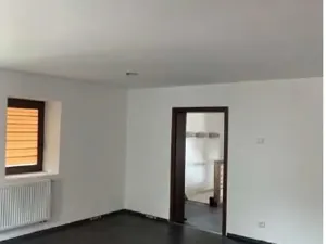 Dražba rodinného domu, Kanina, 256 m2