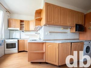 Pronájem bytu 4+1, Karlovy Vary, Česká, 84 m2