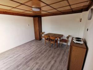 Pronájem chaty, Tišnov, Brněnská, 40 m2