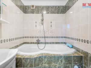 Prodej bytu 3+1, Praha - Kyje, Dvořišťská, 76 m2