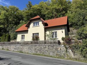 Prodej chalupy, Roztoky, 108 m2