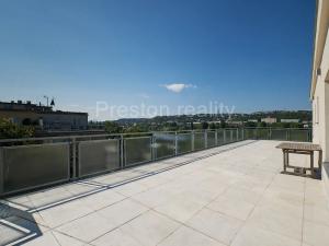 Prodej bytu 3+1, Praha - Podolí, Podolské nábřeží, 100 m2
