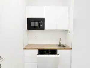 Pronájem obchodního prostoru, Praha - Smíchov, Holečkova, 39 m2