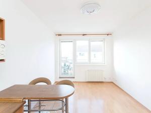 Prodej bytu 2+kk, Praha - Letňany, Kuželova, 37 m2