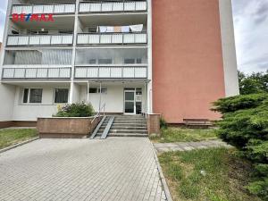 Pronájem bytu 1+kk, Kladno, Benešovská, 39 m2
