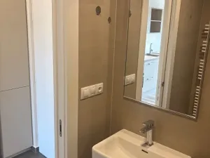 Pronájem bytu 1+kk, Praha - Strašnice, Strančická, 30 m2