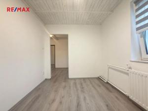 Pronájem bytu 3+1, Plzeň, K Hrádku, 80 m2