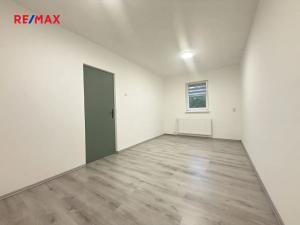 Pronájem bytu 3+1, Plzeň, K Hrádku, 80 m2
