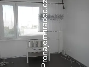 Pronájem bytu 2+kk, Hradec Králové, Veverkova, 37 m2