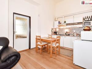 Pronájem bytu 1+1, Praha - Žižkov, Husitská, 42 m2