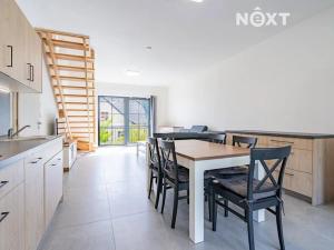 Prodej apartmánu, Horní Stropnice, 208 m2